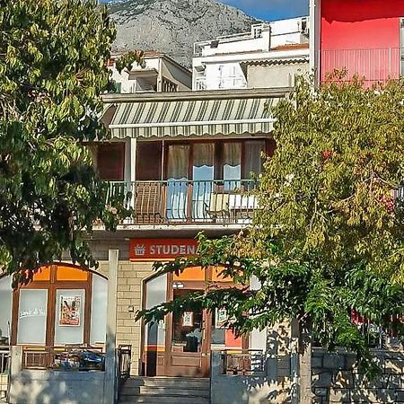 דירות פודגורה Apartman Melis מראה חיצוני תמונה