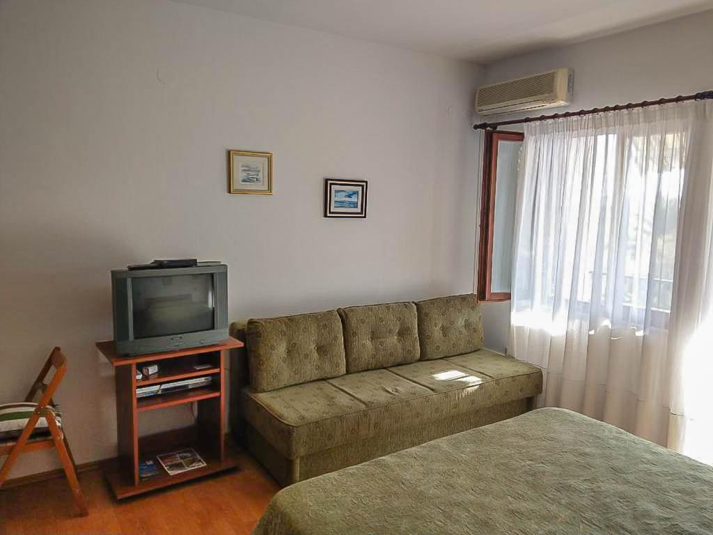 דירות פודגורה Apartman Melis מראה חיצוני תמונה